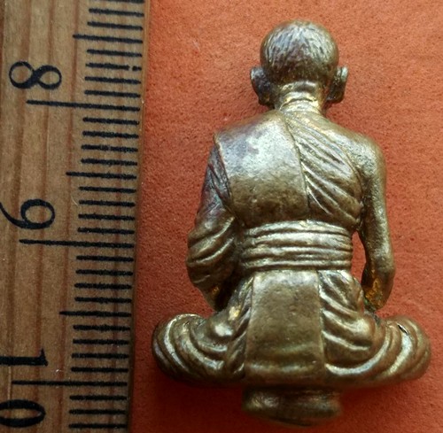 Oi653 รูปหล่อพระเกจิ ....10 บาท