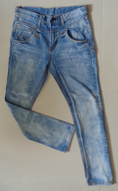 ยีนส์ nobody jeans ของแท้ + พิเศษแถมเสื้อ Quiksilver ให้ฟรี 1 ตัว