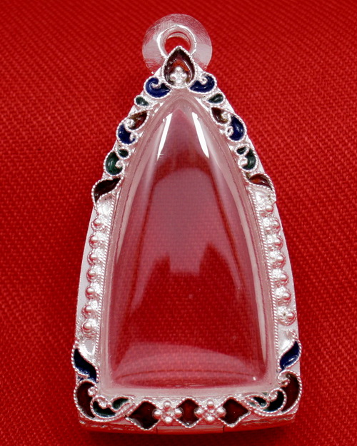 ตลับเงิน 95% สำหรับใส่พระหลวงปู่ทวดเตารีด พิมพ์เล็ก งานขึ้นมือลายดอกพิกุล ลงยาสุโขทัย