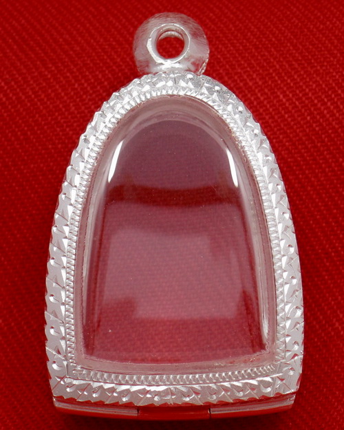 ตลับเงิน 95% สำหรับใส่รูปหล่อหลวงพ่อเงิน วัดบางคลาน ปี15 รูปหล่อเทพประทานพร หลวงพ่อคูณ.2