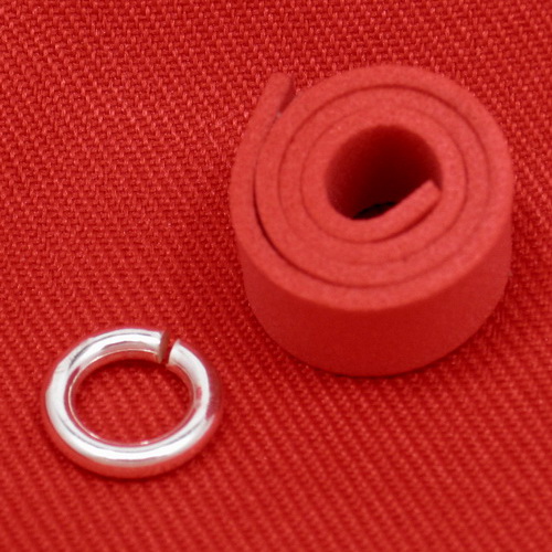 ตลับเงิน 95% สำหรับใส่พระสมเด็จมาตรฐานทั่วไป งานขึ้นมือลายดอกพิกุล ลงยาสุโขทัย