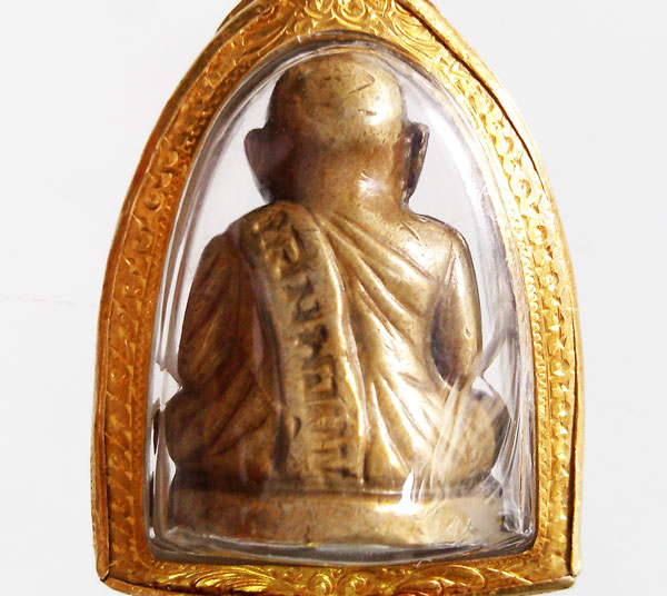 หลวงพ่อเงินปี15 หล่อรูปเหมือน พิมพ์หน้ายักษ์ก้นอุ เลี่ยมทองคำหนาๆ 1 ใน500 องค์