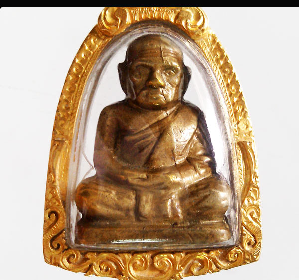 หลวงพ่อเงินปี15 หล่อรูปเหมือน พิมพ์หน้ายักษ์ก้นอุ เลี่ยมทองคำหนาๆ 1 ใน500 องค์