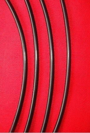 	@@ยางคล้องพระ ไร้ รอยต่อ สีดำ 4 เส้น ...3 มม ยาว 22 นิ้ว 110 บาทครับ@@@