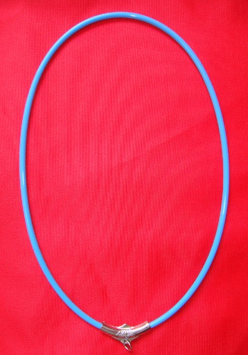 @@@ยางคล้องพระ ไร้ รอยต่อ หัวสแตนเลส พร้อมห่วง 3 เส้น สีฟ้า 3 เส้น ครับ@@@