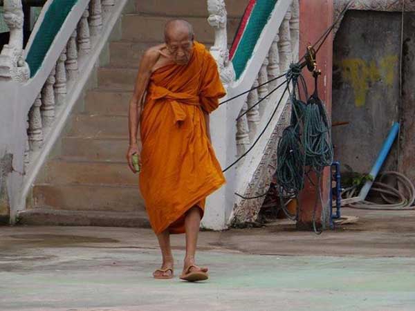 2 เหรียญอาร์ม หลวงปู่คำบุ คุตฺตจิตโต วัดกุดชมภู อ.พิบูลฯจ.อุบลราชธานี สวยแชมป์ภาคอิสาน