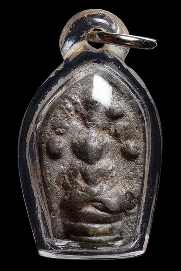 พระนาคปรก เนื้อชินเงิน เลี่ยมพร้อมใช้ครับ