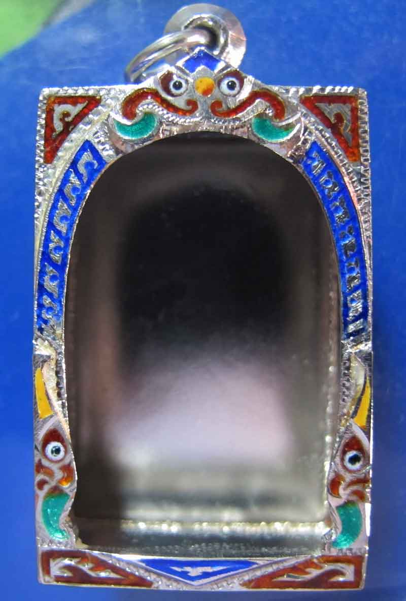 ตลับเงินลงยา ใส่พระสมเด็จ หนัก 2 บาท