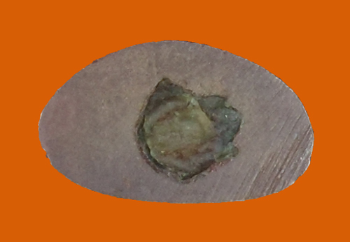 *** พระกริ่งสายรกเสาร์ ๕ เนื้อนะวะโลหะ ก้นอุดผง หลวงปู่คำบุ พร้อมกล่อง ***