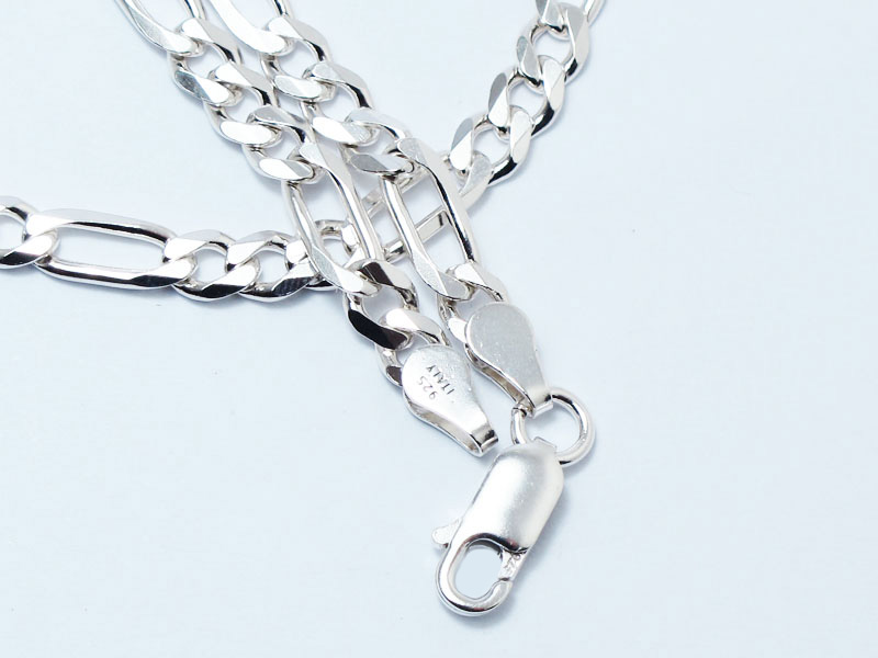 เส้นเล็กสภาพเกือบใหม่ สร้อยเงิน 925อิตาลี ลาย3-1 Figaro, 23" ,16.7กรัม Code114