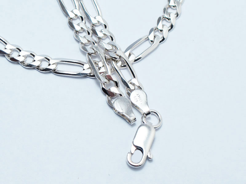 เส้นเล็กสภาพเกือบใหม่ สร้อยเงิน 925อิตาลี ลาย3-1 Figaro, 23" ,16.7กรัม Code114