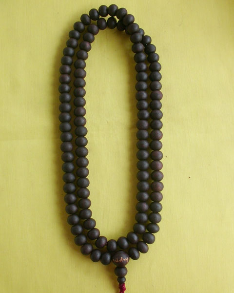 สร้อยประคำ แก่นไม้มะขามฟ้าผ่า หลวงปู่คำบุ คุตฺตจิตฺโต วัดกุดชมภู อ.พิบูล. จ.อุบลฯ**เคาะเดียว**9**