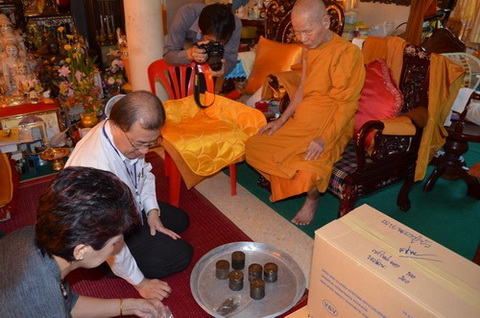 เหรียญพระพุทธสิหิงค์ เนื้อนวะ หมายเลข 163 หลวงปู่บัว ถามโก อธิษฐานจิต นั่งปรกเดี่ยว ๑ ไตรมาส สวยๆ
