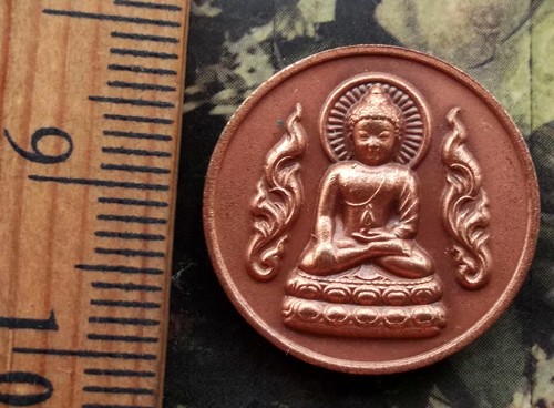 10 บาท กับ เหรียญร่วมทำบุญพระกริ่ง พระชัยวัฒน์ เสาร์๕ วัดบัวขวัญ จ.นนทบุรี ....BF749