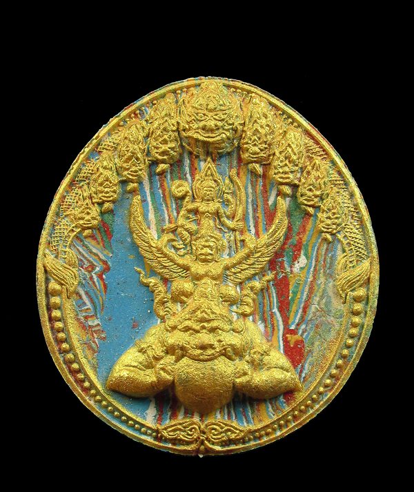ผงพระมหานวนาค(พระเสาร์เก้าเศียรคุ่มิตรพระนารายณ์ทรงครุฑประทับพระราหู)
