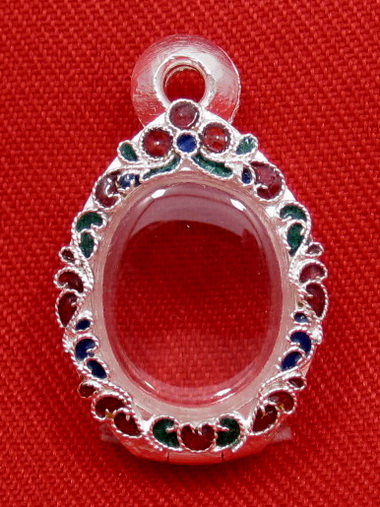 ตลับเงิน 95% สำหรับใส่เหรียญเม็ดแตงหลวงปู่ทวด และเหรียญเม็ดแตงอื่นๆ ทั่วไป งานขึ้นมือลงยาสุโขทัย2