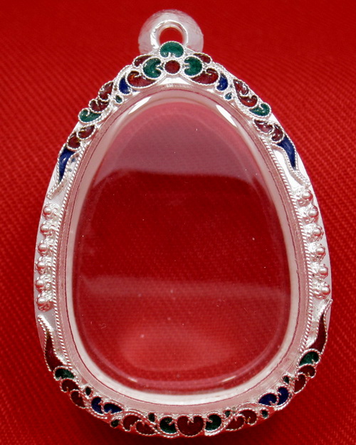 ตลับเงิน 95% สำหรับใส่พระปิดตาจัมโบ้2 หลวงปู่โต๊ะและพระปิดตาอื่นๆ งานขึ้นมือลายดอกพิกุล