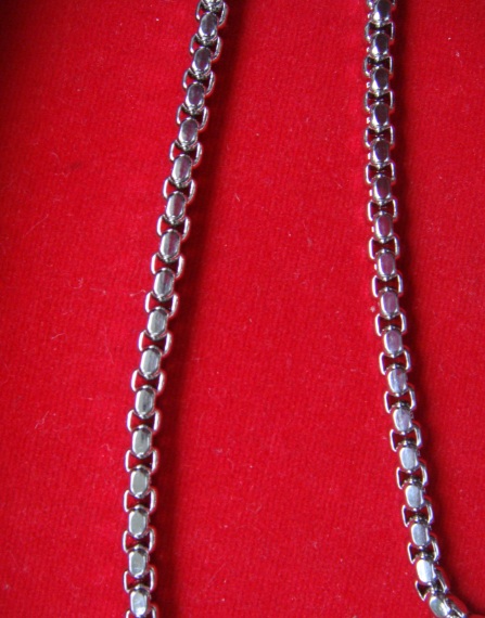 @สร้อยสแตนเลส ลาย ผ่าหวายข้อเหลี่ยม 4D แบบ 3 ห่วง ยาว 28 นิ้ว @@