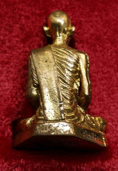 หลวงพ่อเดิม รุ่นเสาร์๕ สวยๆ พร้อมกล่องเดิม