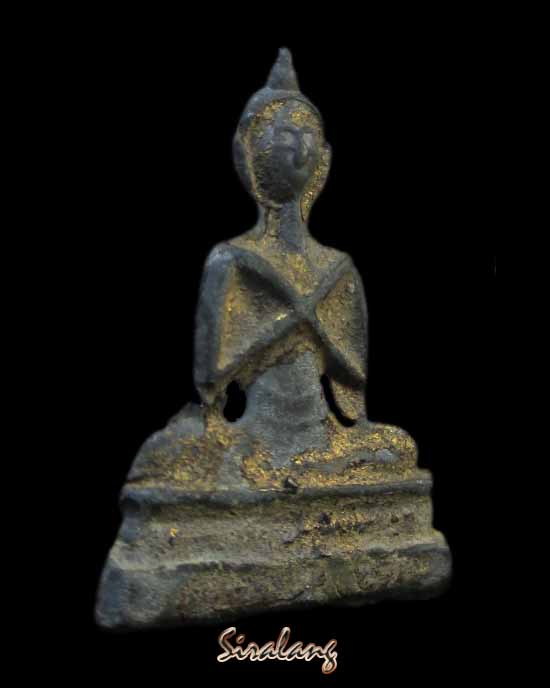 พระกรุวัดเก๋งจีน ระยอง พิมพ์นั่งสมาธิไข้วมือ หายากครับ