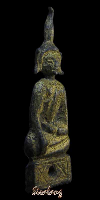 พระเชียงแสนพิมพ์ตุ๊กตาใหญ่ เนื้อตะกั่วสนิมแดง