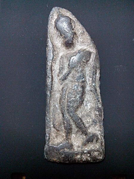 พระลีลาฝักดาบ เนื้อชินเงิน 