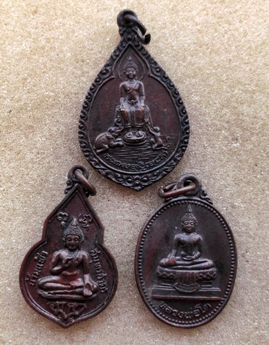 10 บาท เหรียญพระพุทธ 3 เหรียญ ....รหัส ij 8