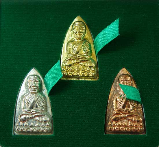 หลวงปู่ทวดพิมพ์เตารีด ญสส. 100 ปี สมเด็จพระญาณสังวร สมเด็จพระสังฆราช วัดบวรนิเวศวิหาร ปี 56 ( ชุดกร