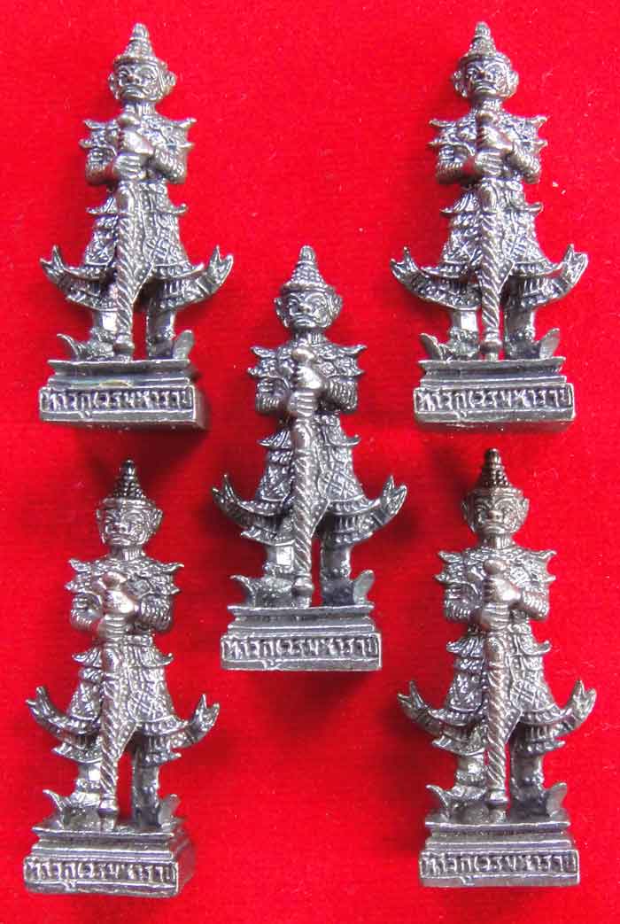 (((วัดใจเคาะเดียว ๑๐ บาท ยกชุด 3 องค์))) ท้าวเวสสุวรรณ หลวงพ่อพูล (รุ่นบูชาครู) วัดไผ่ล้อม...
