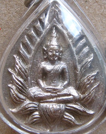 ปทุมมาศ เนื้ออัลปาก้า หลวงปู่นาม วัดน้อยชมภู่ จ สุพรรณบุรี เลี่ยมกันน้ำพร้อมใช้