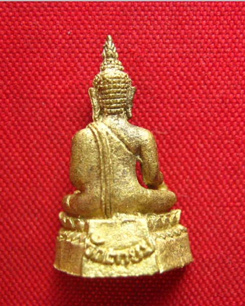 รูปหล่อหลวงพ่อยม วัดตายม พิษณุโลก สวยครับ