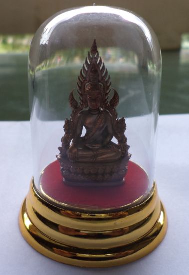 พระพุทธชินราช ฉลุลอยองค์ รุ่นจอมราชันย์ เนื้อบรอนซ์นอก หมายเลข 3732 จ.พิษณุโลก ปี 55