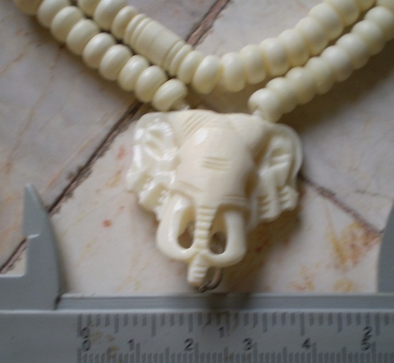 สร้อยกระดูกช้าง 3 ห่วง   ห่วงกลางหัวช้าง เคาะเดียว 