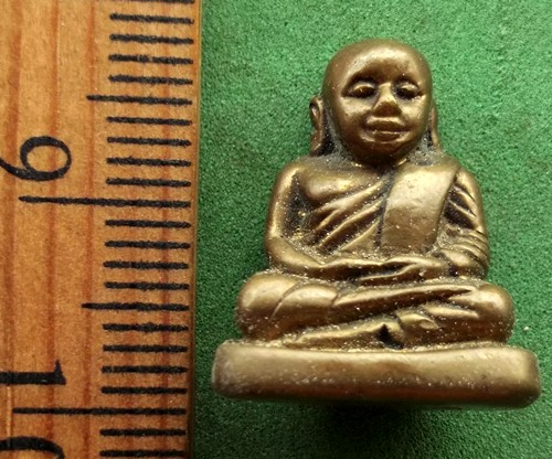 10 บาท รูปหล่อหลวงพ่อเงิน ..... *** Pi121