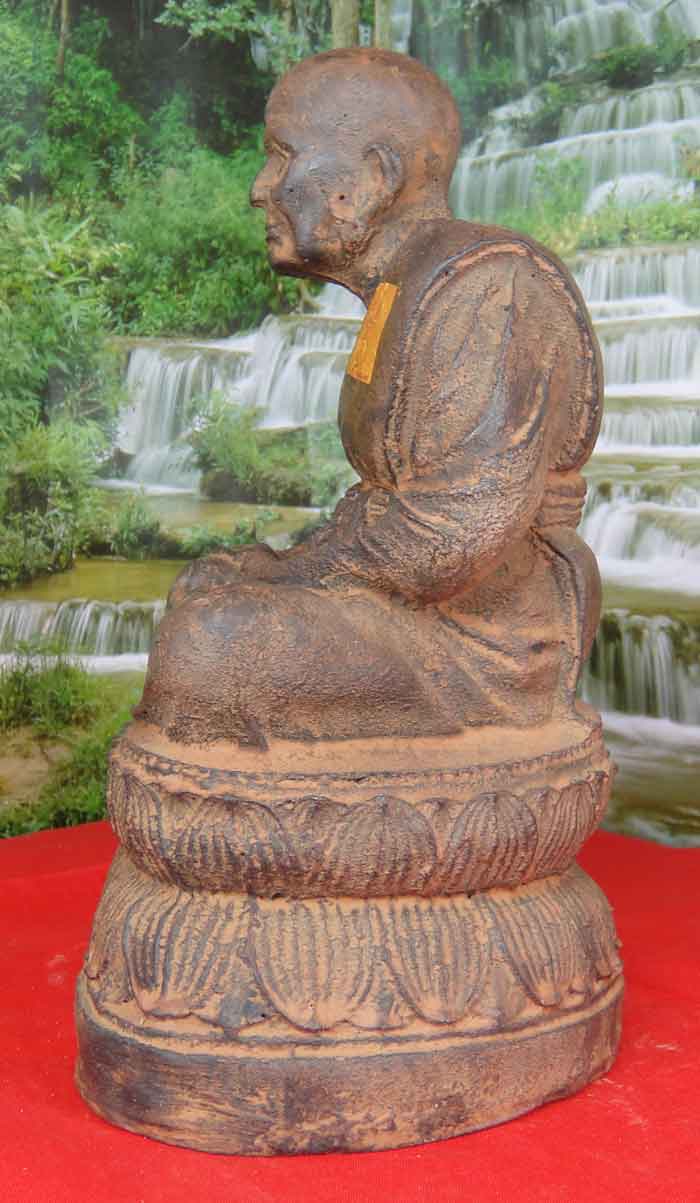 (((วัดใจเคาะเดียว ๑๐ บาทแดง)))หลวงพ่อทวดเหยียบน้ำทะเลจืด หน้าตัก 5 นิ้ว เนื้อศิลาแลงหล่อปัดสีประณีตส