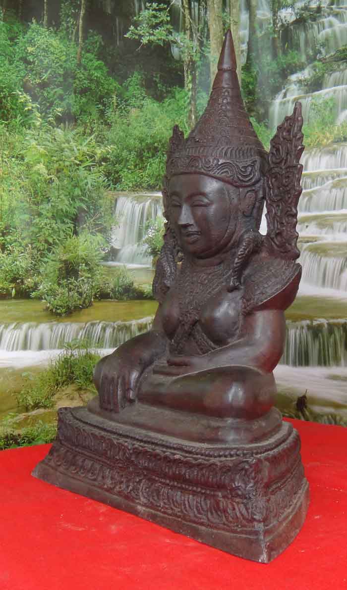 (((วัดใจเคาะเดียว ๑๐ บาทแดง))) พระมหามัยมุนี พระพุทธรูปทรงเครื่องแบบกษัตริย์ ปางมารวิชัย
