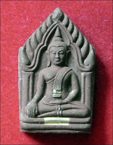 พระขุนแผน ๘ รอบ เนื้อชานหมาก หลวงปู่ทิม วัดพระขาว ปี 2552 พร้อมกล่องเดิม หายากมาก วัดใจเคาะเดียว  