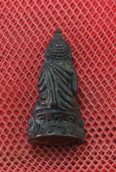 พระกริ่งอุปคุต หลวงปู่สรวงเทวดาเล่นดิน จ.ศ.ก ปี 34 ตอกโค๊ต(ส)ใต้ฐาน ออกวัดป่าร่มโพธิ์ธรรม จ.ศรีสะเก