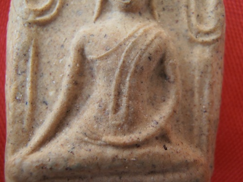 พระขุนแผนยันต์เดี่ยว ผสมเกศา ลพ.อุ้น วัดตาลกง (เนื้อจัด)