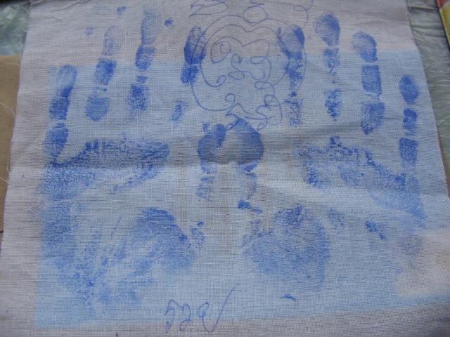 ผ้ายันต์ลายมือ หลวงพ่อสรวง วัดไพรพัฒนา ออกที่วัดเลียบฯ ขนาด 8 x 8 นิ้ว ปี 39 เคาะเดียวครับ