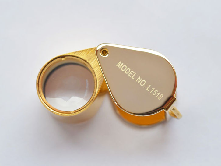 กล้อง** leika15*18mm** สีทองไมครอน(MAND IN GERMAN) เลนส์แก้ว3ชั้นเคลือบมัลติโค๊ดตัดแสงพร้อมซองหนังแล