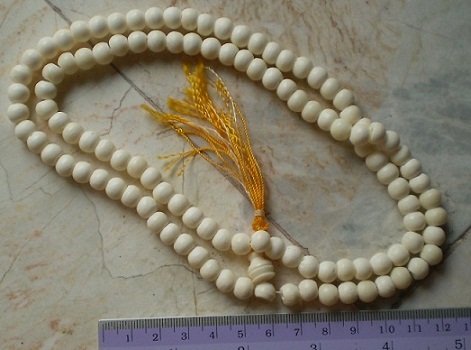 สร้อยประคำ 108 เม็ด  ขนาด8 มิล  เคาะเดียว 