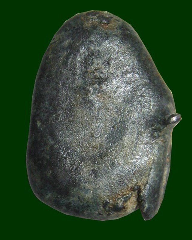 พระเม็ดน้อยหน่า..เนื้อชิน