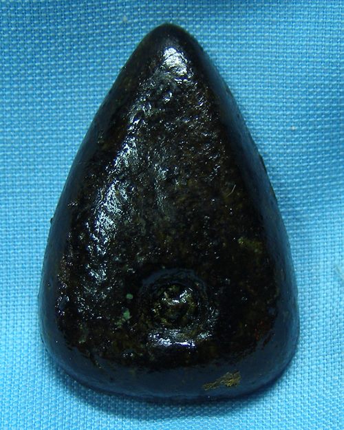 พระผงพิมพ์เข่าลอยลงรัก ปี28 หลวงพ่อแช่ม วัดดอนยายหอม จ.นครปฐม[2]