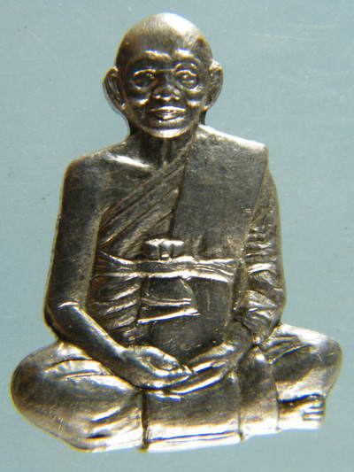 (เคาะเดียว) รูปเหมือนปั๊ม หลวงพ่อแพ เนื้อเงิน รุ่น แพ 91
