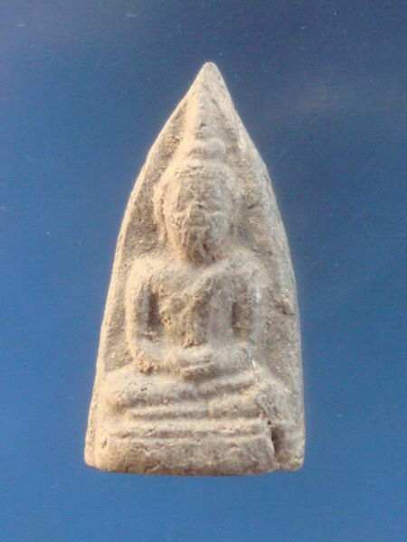 พระเนื้อดินเผา ใบลานสีดำ ไม่รู้ที่ ไม่ทราบที่