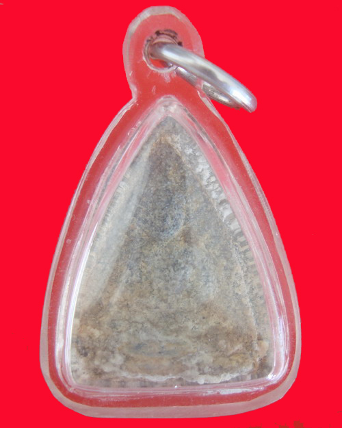 พระเนื้อชินพิมพ์ 3 เหลี่ยม