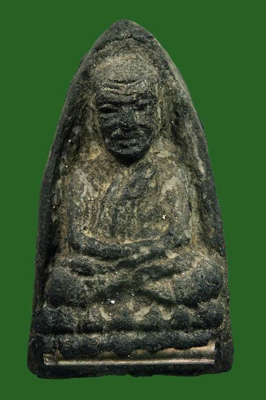 หลวงปู่ทวด วัดศาลาบางปู นครศรีธรรมราช กึ่งโชว์ครับ