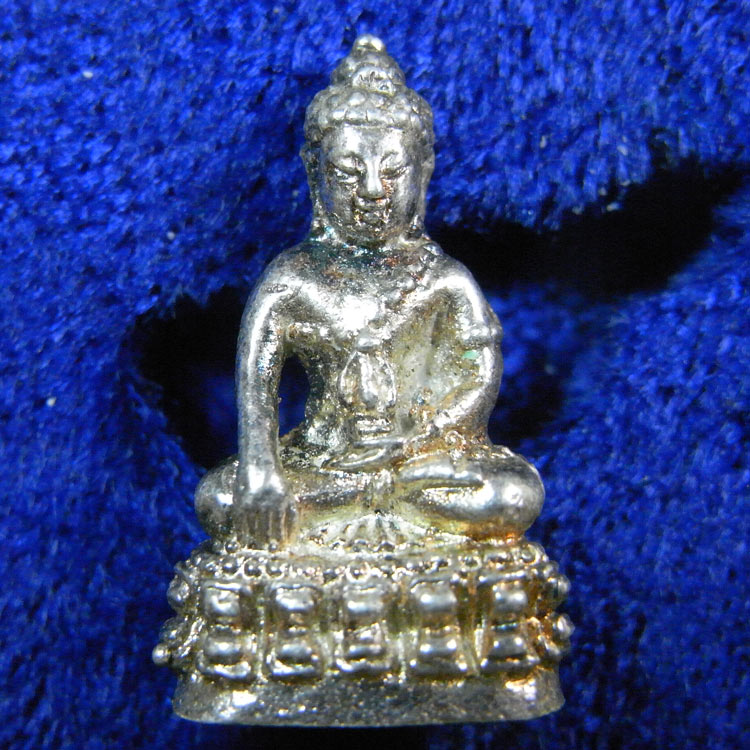 พระชัยวัฒน์ ฉันทโร ญาท่านสวน เนื้อเงิน