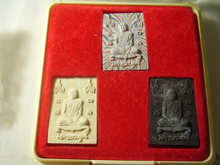 หลวงพ่อแพ วัดพิกุลทอง สิงห์บุรี.. ( 2 )
